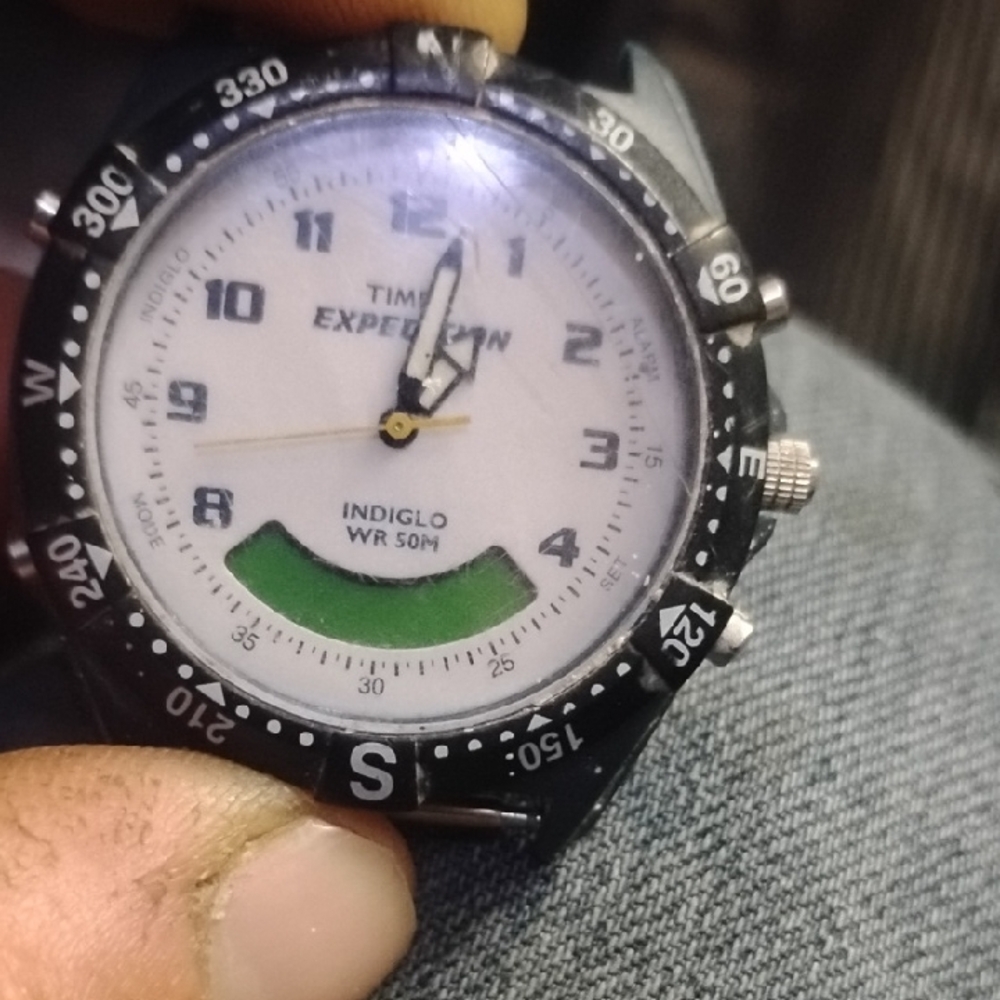 Timex Expedition White and Black Smartwatch